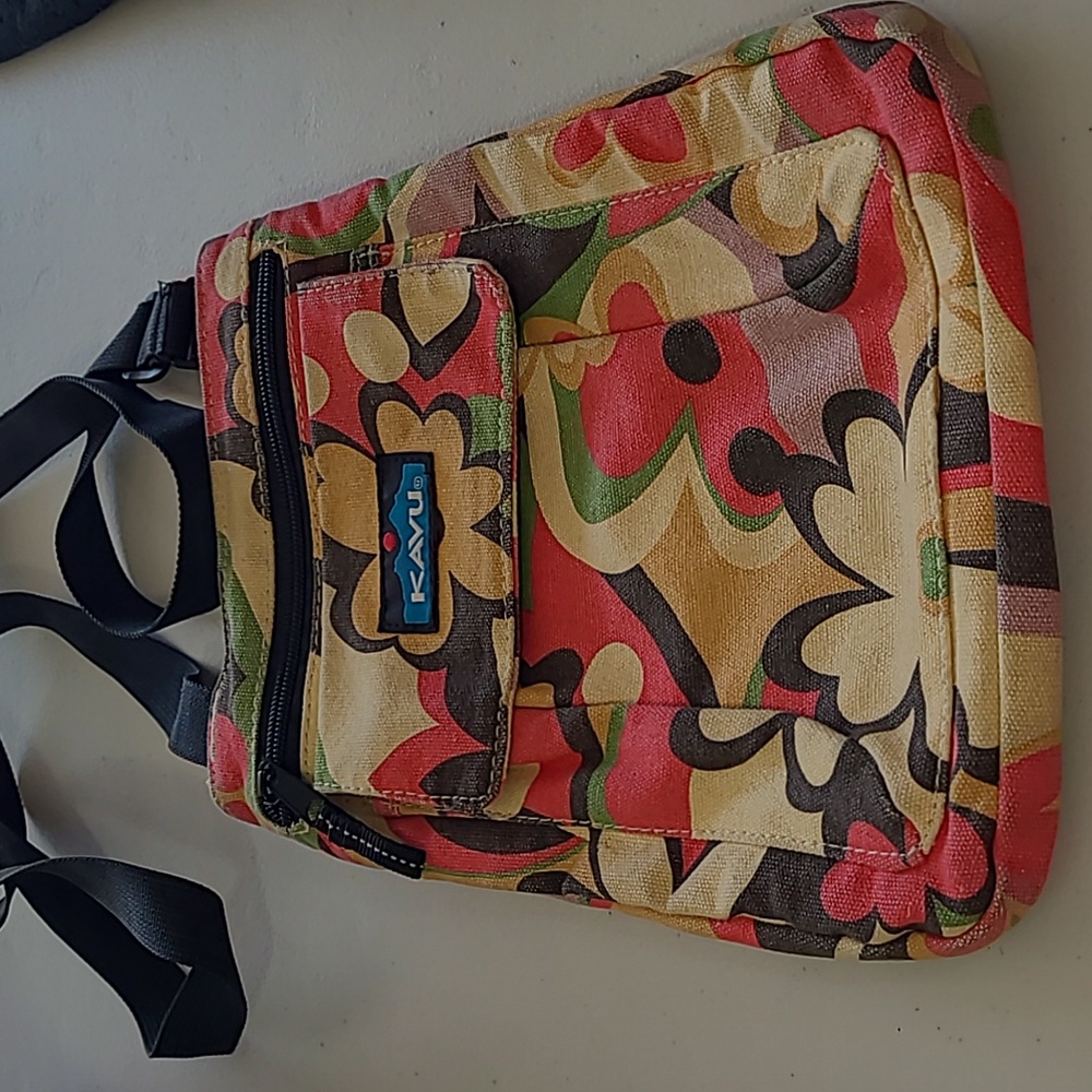 KAVU Crossbody Floral Print Canvas Purse Adj Strap